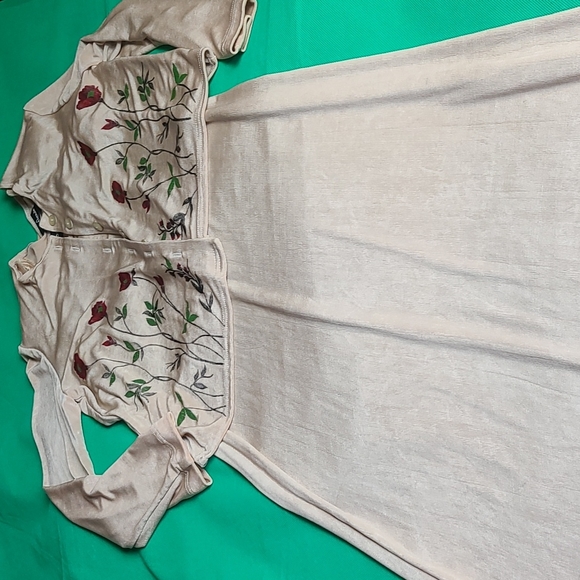 Ladies 2 PC Dress and Sweater - Picture 1 of 6